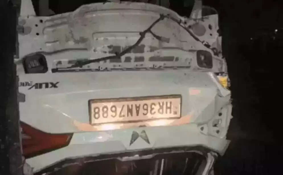 ड्राइवर बदल रहा था गाड़ी का टायर, SUV ने मारी टक्कर छह लोगों की मौत